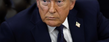 Тръмп с рекордно нисък рейтинг в САЩ